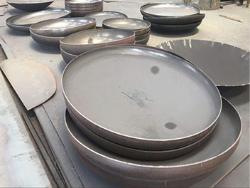 碳(tan)鋼蝶形封頭(tou)